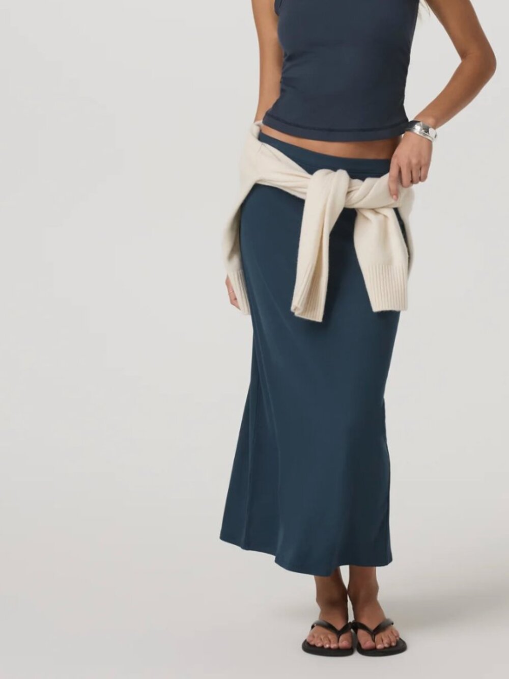 NWT - Vuori Pose Column Skirt - Ocean Blue - Size Small